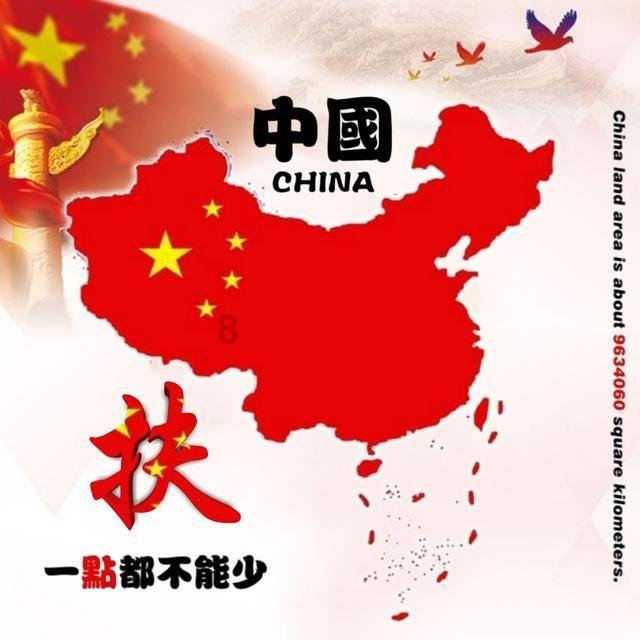 逃出轿车的女孩