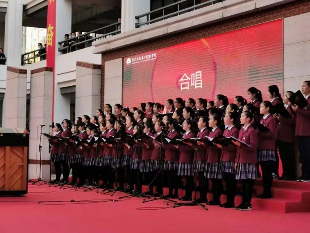 如何正确使用素颜霜。游戏画面